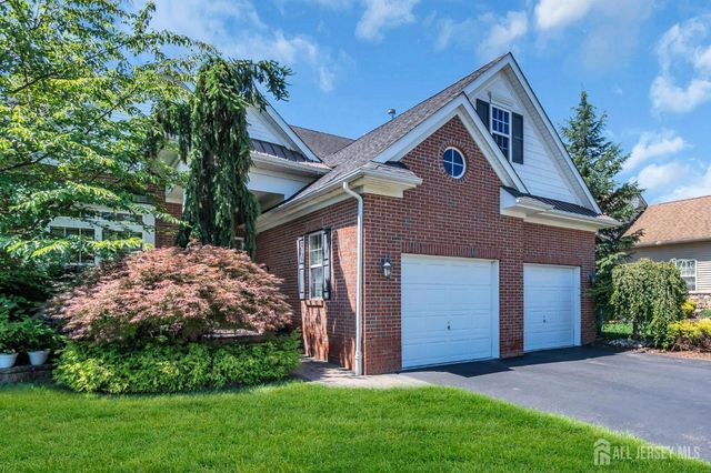 10 Nappa Court, Monroe, NJ 08831
