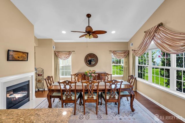 10 Nappa Court, Monroe, NJ 08831