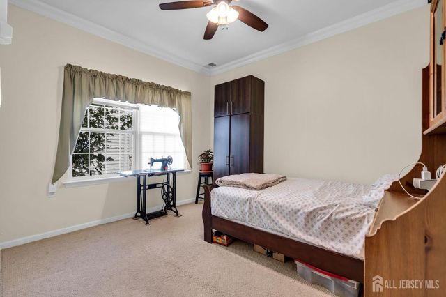 10 Nappa Court, Monroe, NJ 08831