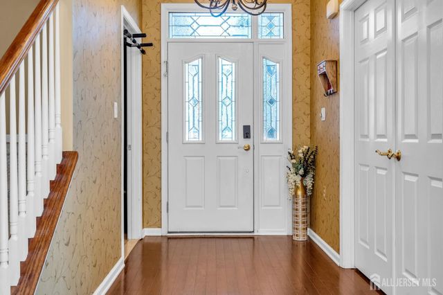 10 Nappa Court, Monroe, NJ 08831