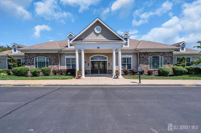 10 Nappa Court, Monroe, NJ 08831