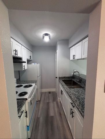 8406 Detroit Street 3, Houston, TX 77017