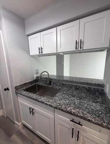 8406 Detroit Street 3, Houston, TX 77017