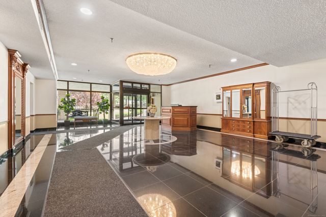 143 Hoyt Street APT 1A, Stamford, CT 06905