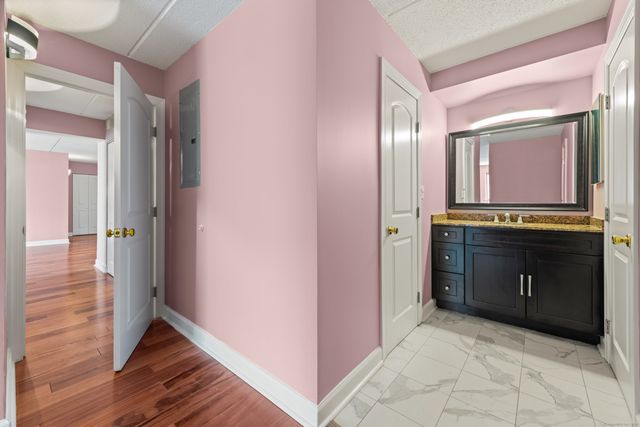 143 Hoyt Street APT 1A, Stamford, CT 06905