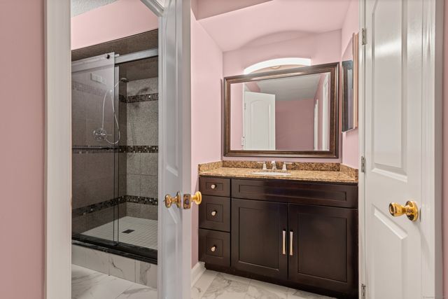 143 Hoyt Street APT 1A, Stamford, CT 06905