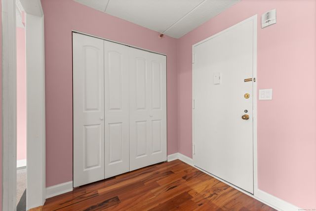 143 Hoyt Street APT 1A, Stamford, CT 06905