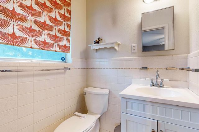 204 Cacti Drive, Lakeside, TX 76108