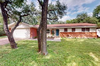 204 Cacti Drive, Lakeside, TX 76108