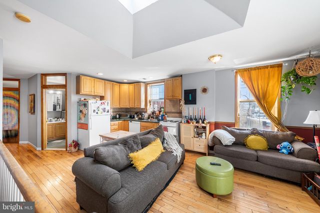 3000 W GIRARD AVE, Philadelphia, PA 19130