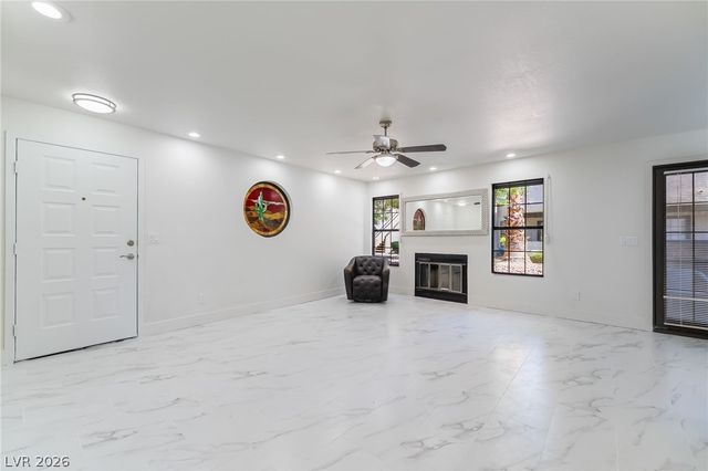 5078 Jeffreys Street 101, Las Vegas, NV 89119