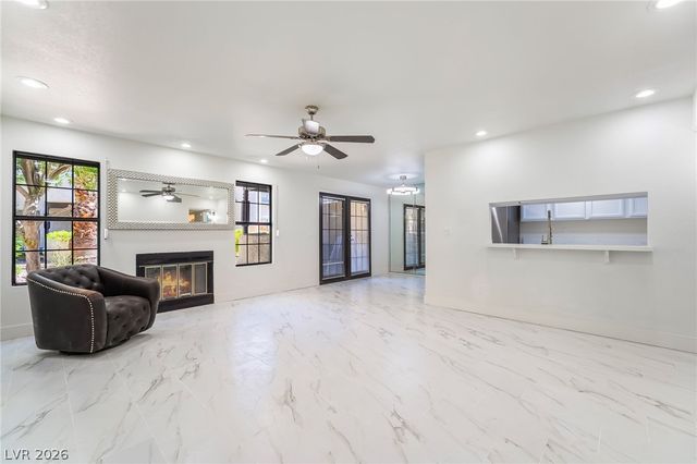 5078 Jeffreys Street 101, Las Vegas, NV 89119