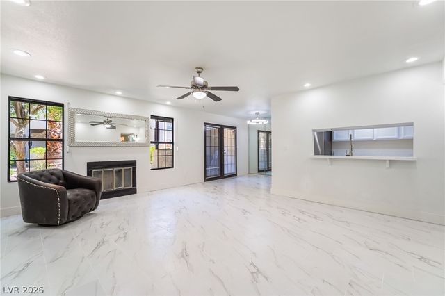 5078 Jeffreys Street 101, Las Vegas, NV 89119