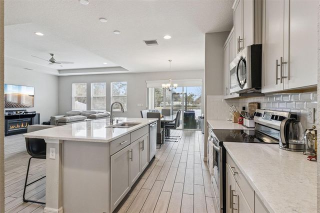 12506 CANDLEBERRY CIRCLE, Tampa, FL 33635