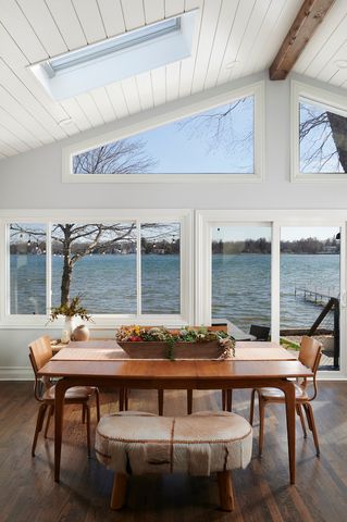 795 Oak Court, Crystal Lake, IL 60014