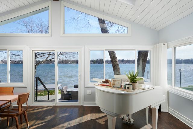 795 Oak Court, Crystal Lake, IL 60014