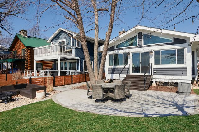 795 Oak Court, Crystal Lake, IL 60014