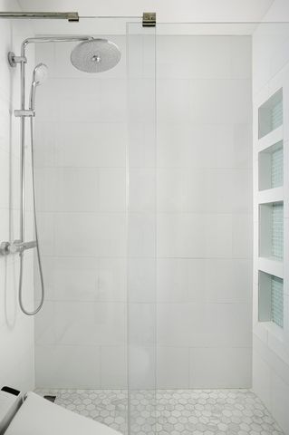 795 Oak Court, Crystal Lake, IL 60014