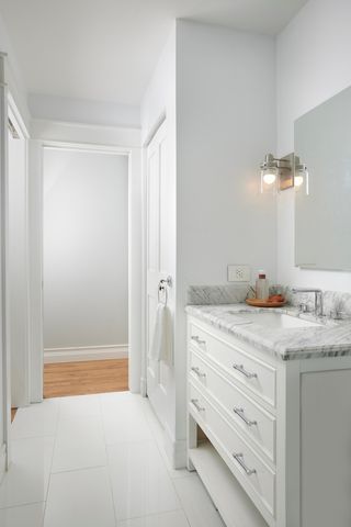 795 Oak Court, Crystal Lake, IL 60014