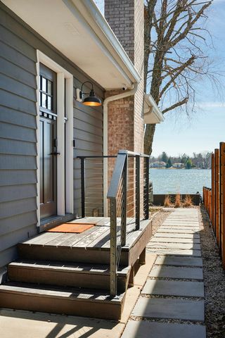 795 Oak Court, Crystal Lake, IL 60014