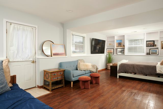 795 Oak Court, Crystal Lake, IL 60014