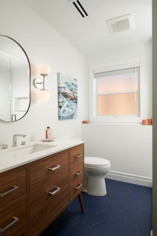 795 Oak Court, Crystal Lake, IL 60014