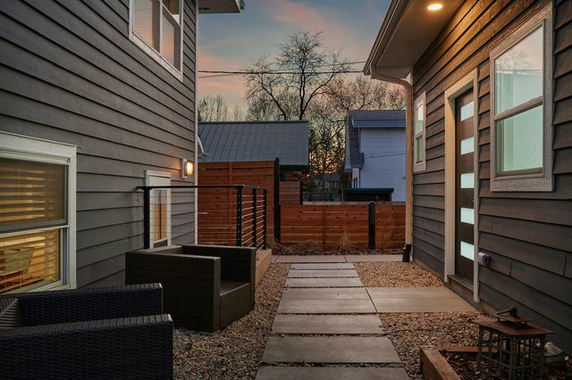 795 Oak Court, Crystal Lake, IL 60014