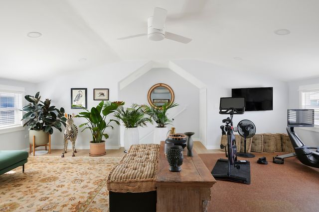 795 Oak Court, Crystal Lake, IL 60014