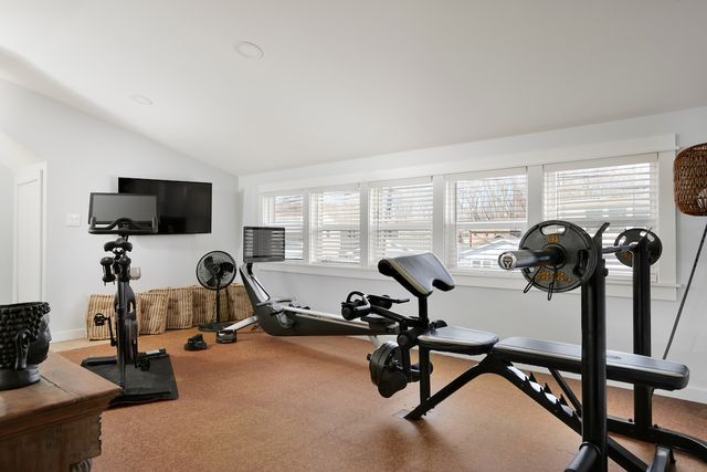 795 Oak Court, Crystal Lake, IL 60014