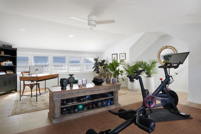 795 Oak Court, Crystal Lake, IL 60014