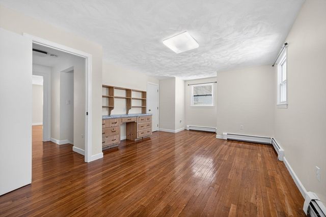 36 Allen Rd, Billerica, MA 01821
