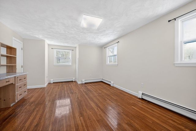 36 Allen Rd, Billerica, MA 01821
