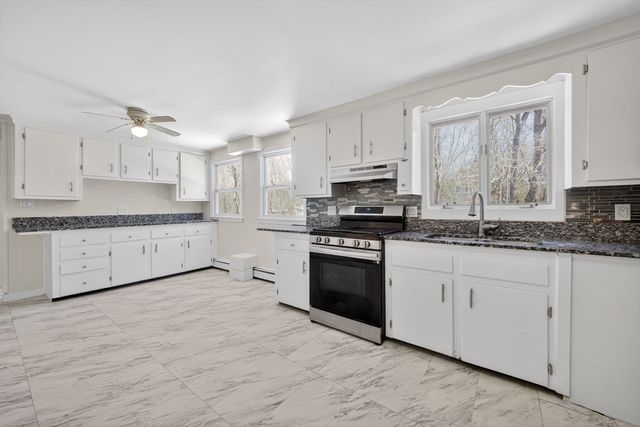 36 Allen Rd, Billerica, MA 01821