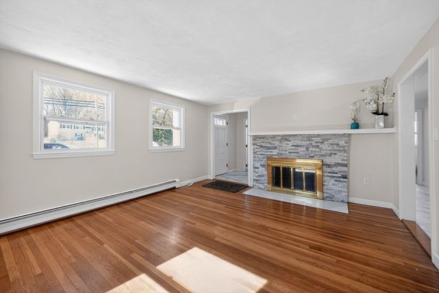 36 Allen Rd, Billerica, MA 01821