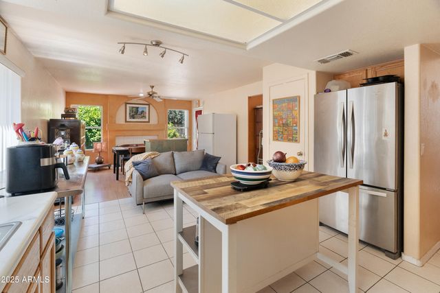 3224 E SIERRA Street, Phoenix, AZ 85028