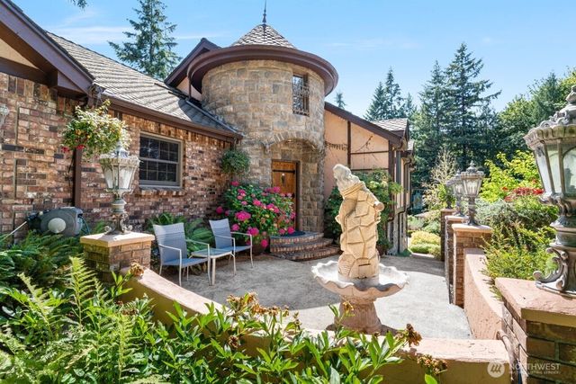 2706 Walnut Loop NW, Olympia, WA 98502