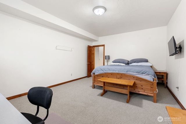 2706 Walnut Loop NW, Olympia, WA 98502