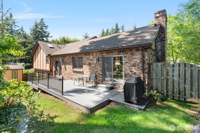 2706 Walnut Loop NW, Olympia, WA 98502