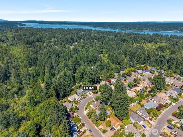 2706 Walnut Loop NW, Olympia, WA 98502