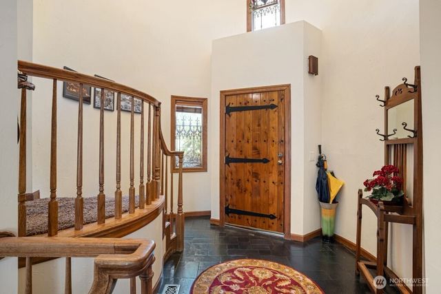 2706 Walnut Loop NW, Olympia, WA 98502
