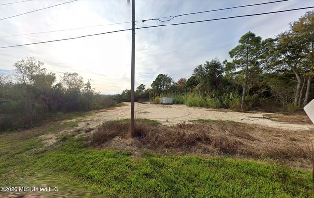 5047 Poinsette Avenue, Bay Saint Louis, MS 39520