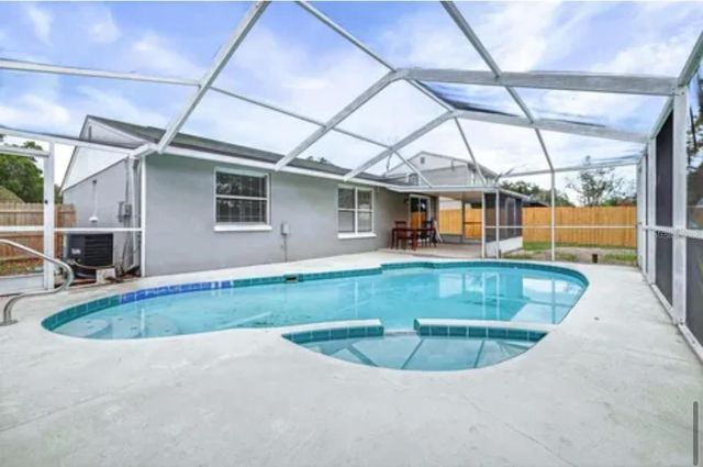 16108 FOXFIRE DRIVE, Tampa, FL 33618