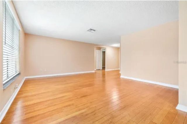 16108 FOXFIRE DRIVE, Tampa, FL 33618