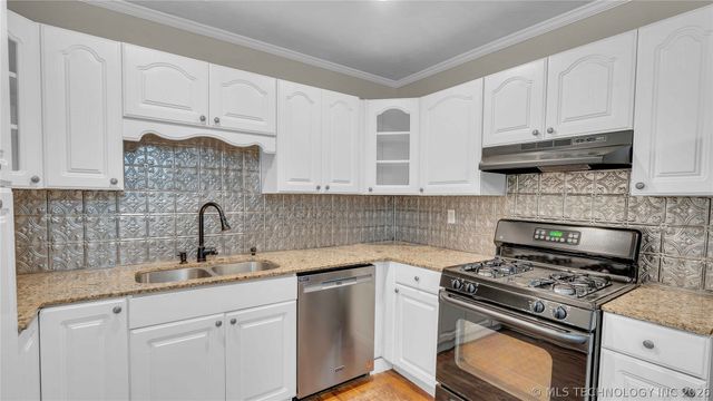 4676 S Rockford Avenue, Tulsa, OK 74105