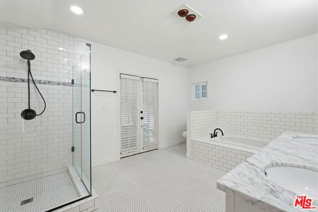 16910 Magnolia Boulevard, Encino, CA 91316