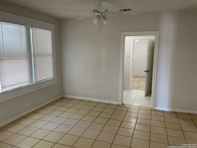 1467 W GERALD AVE, San Antonio, TX 78211