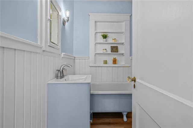 79 Carpenter Street, Warwick, RI 02886