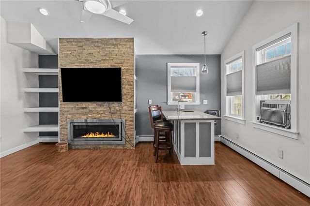 79 Carpenter Street, Warwick, RI 02886