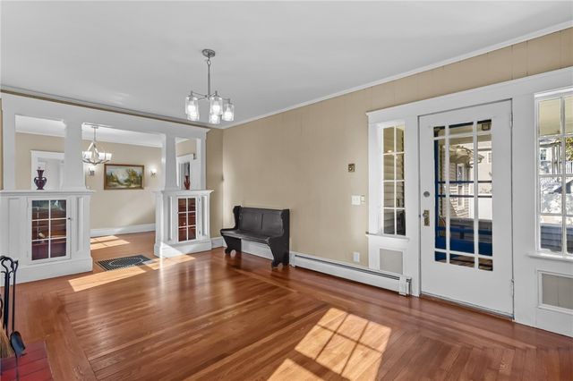 79 Carpenter Street, Warwick, RI 02886