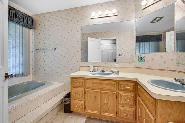 5239 Laramie Court, Oak Forest, IL 60452